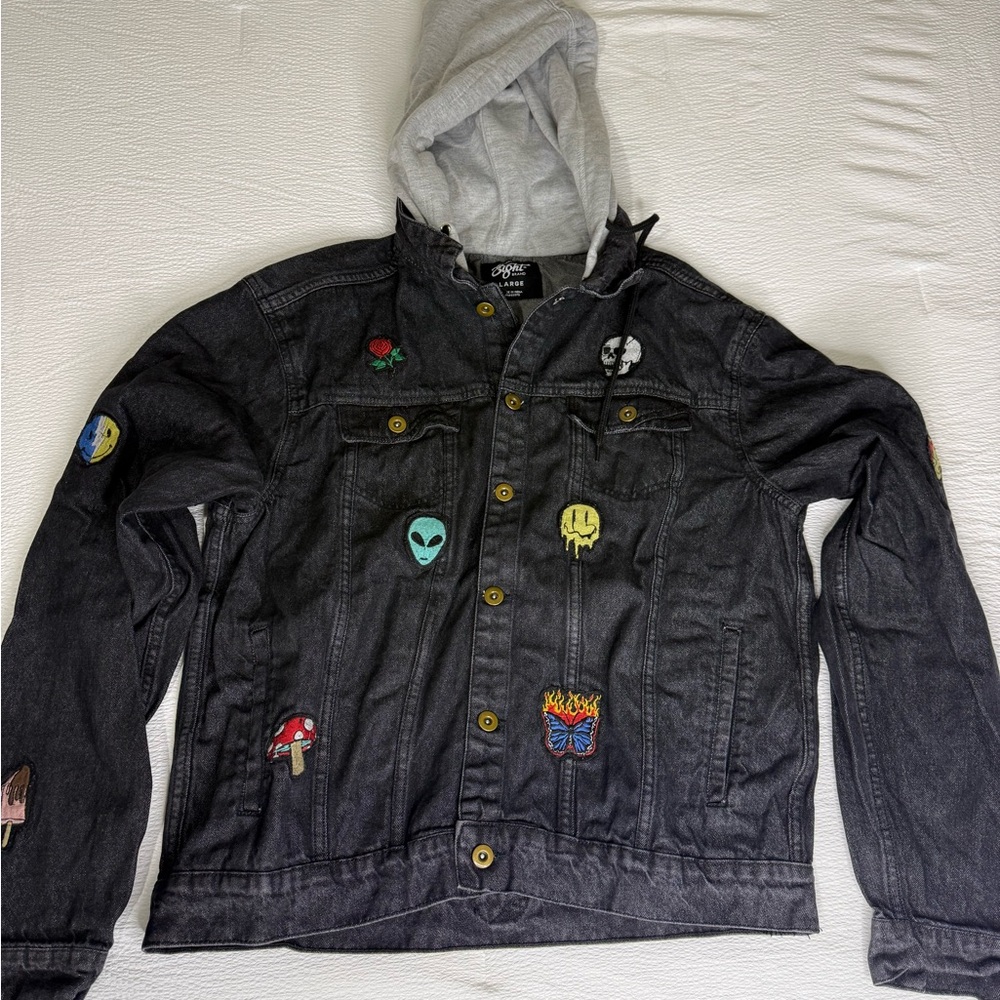 NWT Born Fly Jean Jacket Black SIze Large L Denim  Mens Embroidered Streetwear
